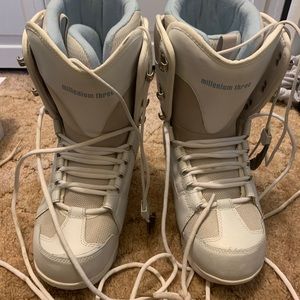 Millinium Three Snowboarding Boots